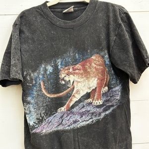 VINTAGE one seam Puma T Shirt in Acid Wash